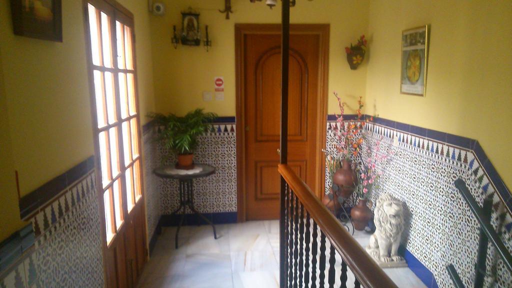 Hostal Virgen Del Rocio Ронда Экстерьер фото