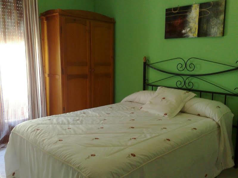 Hostal Virgen Del Rocio Ронда Экстерьер фото