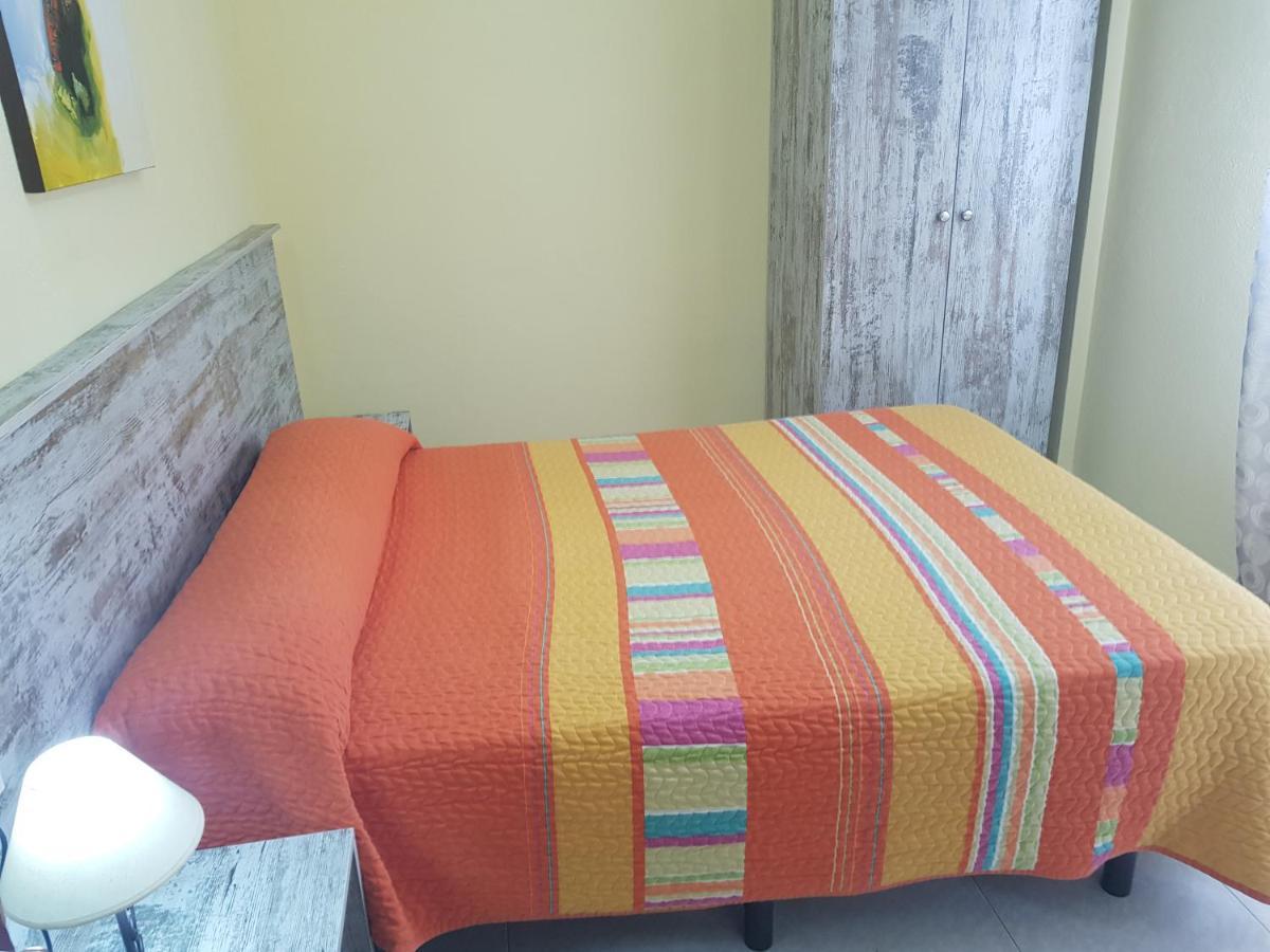 Hostal Virgen Del Rocio Ронда Экстерьер фото