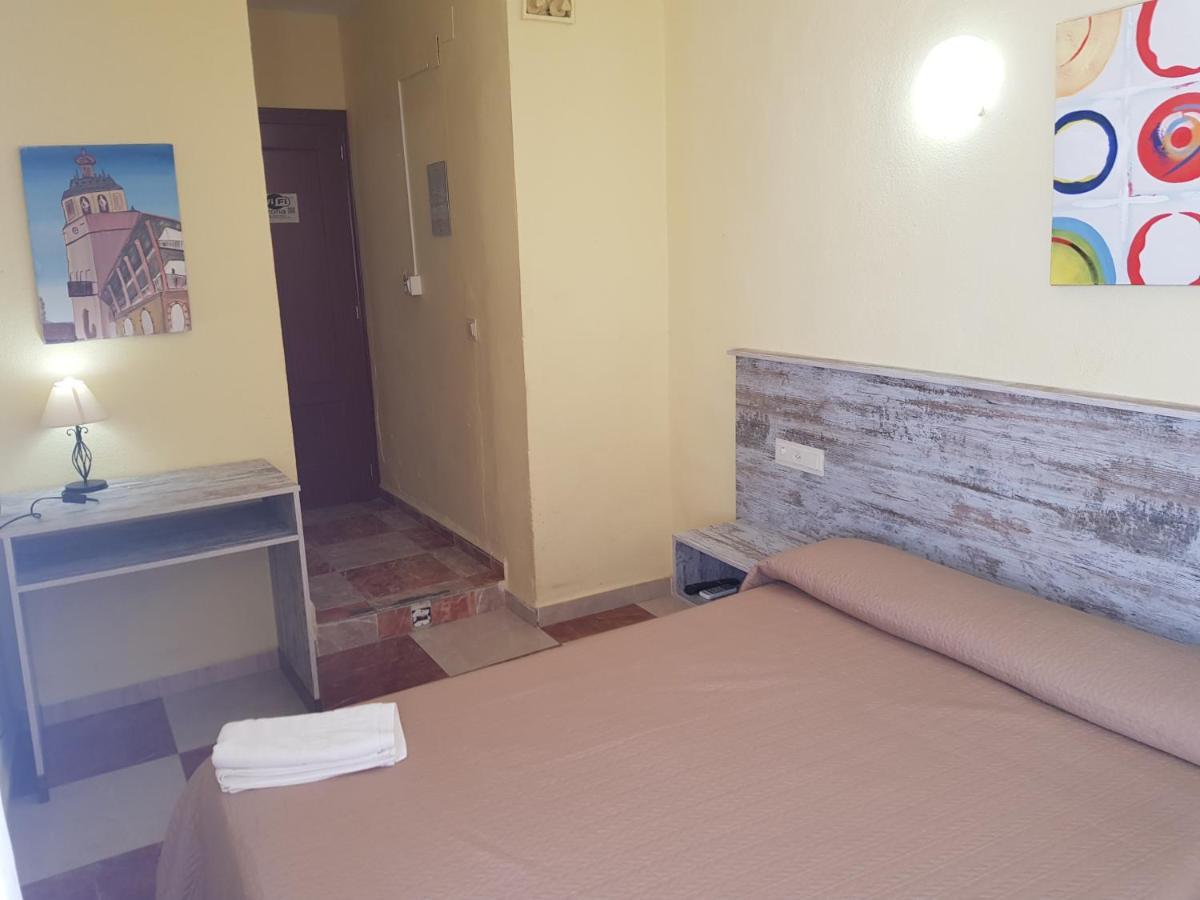 Hostal Virgen Del Rocio Ронда Экстерьер фото